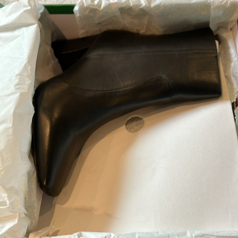 J Crew almond toe leather ankle boots - Picture 4 of 6